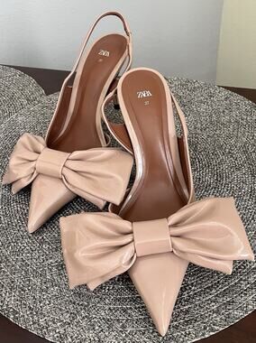 Zaba Pointed-Toe Slingback Stiletto Oversized Bow In Blush Nude Size 6.5-7